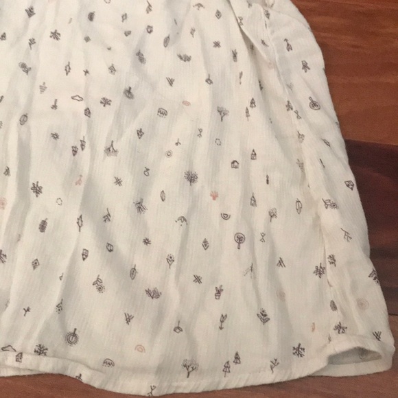 Cream Hinge Top - Picture 2 of 3